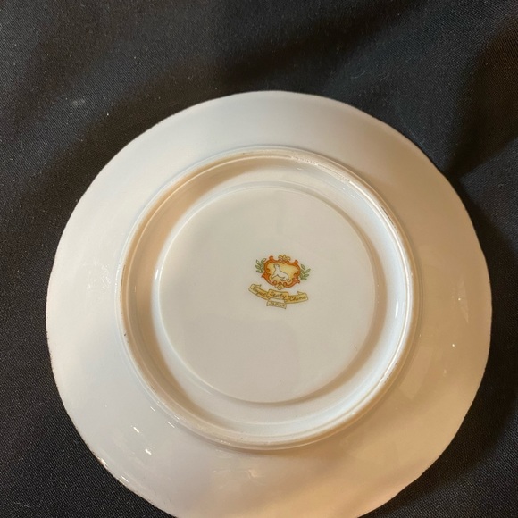 Vintage Yellow Fancy Royal Sealy cup and saucer - Picture 5 of 5
